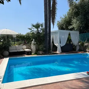 Euthalia Bed & Breakfast Riposto